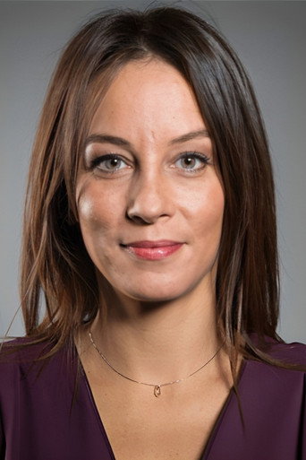Emel Çölgeçen بدور Sema Koral في بويراز كارايل