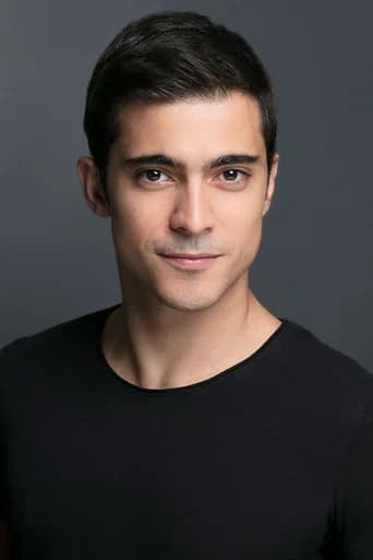 Doğaç Yıldız as Yiğit Ekinci in Forbidden Fruit