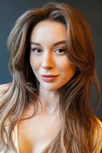 İrem Tuncer بدور Fulya في السد