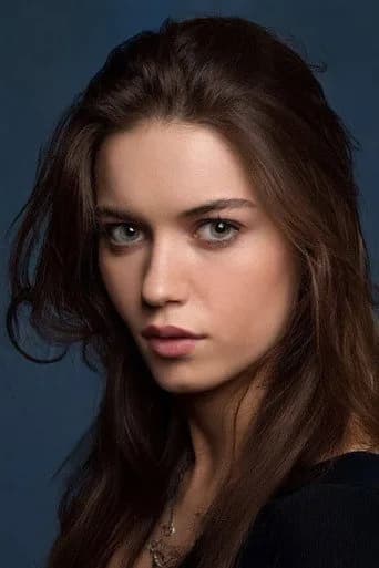 صورة الممثل التركي Afra Saraçoğlu