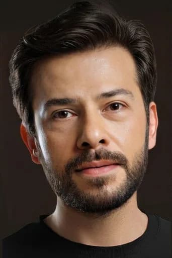 Ahmet Tansu Taşanlar — Türk dizi oyuncusu fotoğrafı