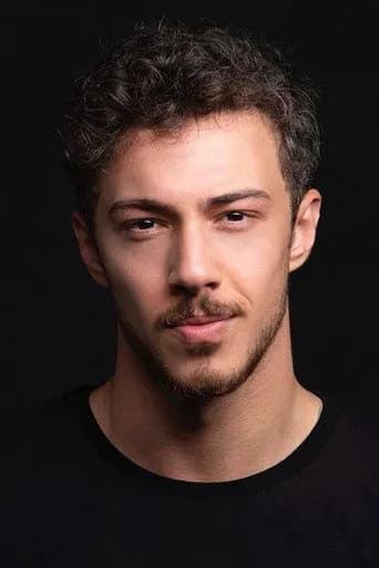 Ali Gözüşirin — Türk dizi oyuncusu fotoğrafı