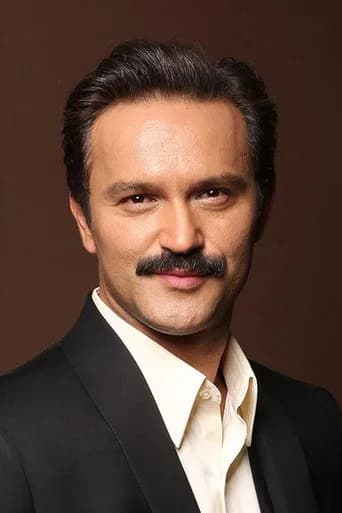 Bülent Çolak بدور Ulvi Mısırlıoğlu في غنيش آيله