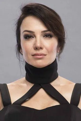 Deniz Uğur — Türk dizi oyuncusu fotoğrafı