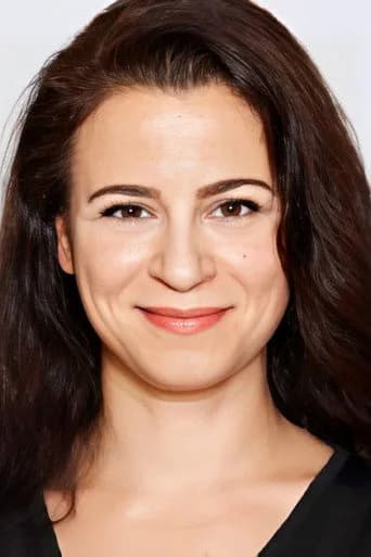 Elif İnci — Türk dizi oyuncusu fotoğrafı