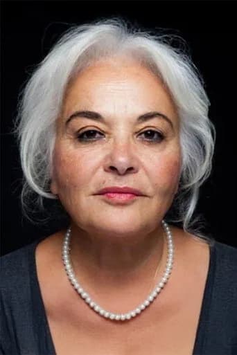 Emel Göksu — Türk dizi oyuncusu fotoğrafı