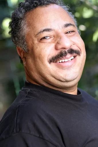 Erkan Üçüncü بدور Taksici في بوش غيزن و كالْفاسي