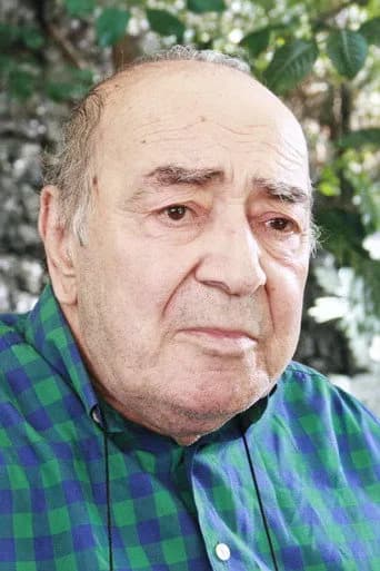 Erol Günaydın as Ramazan Ay in Çiçek Taksi
