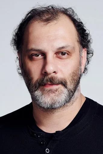 Fatih Al بدور Akif Emre في بوزكر