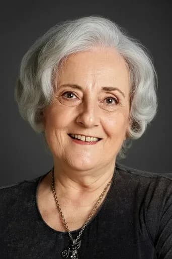 Güler Ökten بدور Handan في سايغيلار بيزدن