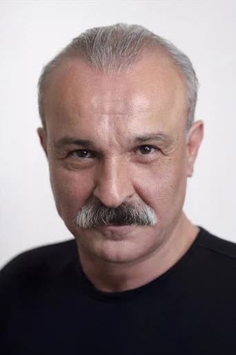 Hakan Vanlı as Adnan Ersoy in Üvey Baba