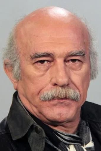 Halil Kumova as Barbaros Hayrettin Paşa in Hürrem Sultan