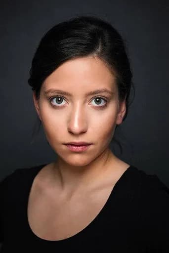 صورة الممثل التركي İlda Özgürel
