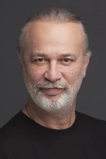 Levent Özdilek — Türk dizi oyuncusu fotoğrafı