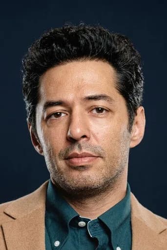 Mert Fırat as Burak Inceoğlu in 1001 Nights