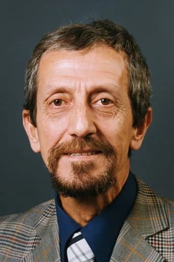 Necdet Yakın — Türk dizi oyuncusu fotoğrafı