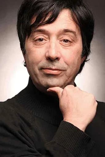 صورة الممثل التركي Osman Cavcı