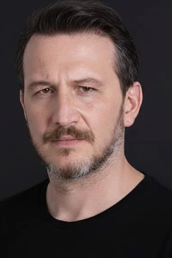 Osman Sonant — Türk dizi oyuncusu fotoğrafı