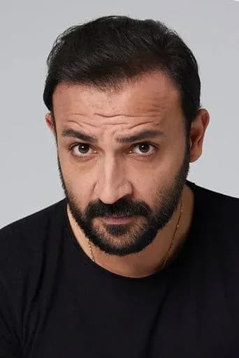 Ozan Ağaç بدور Baran Harput في الذئب
