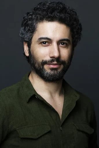 Saim Güveloğlu — Türk dizi oyuncusu fotoğrafı