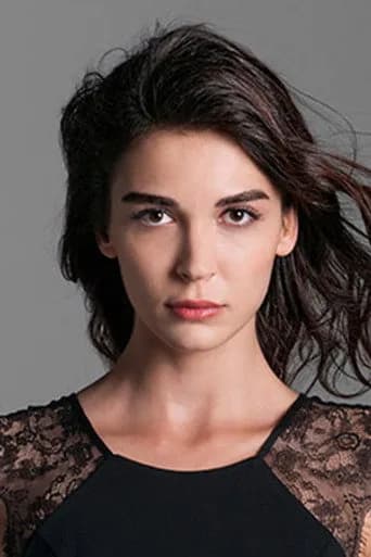 Sevcan Yaşar as Aylin Yüksel in Daydreamer