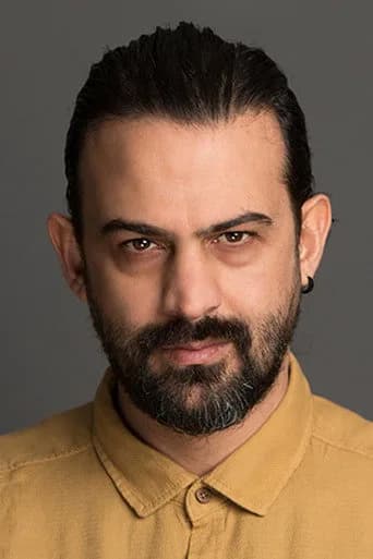 Soydan Soydaş بدور Berk في نور