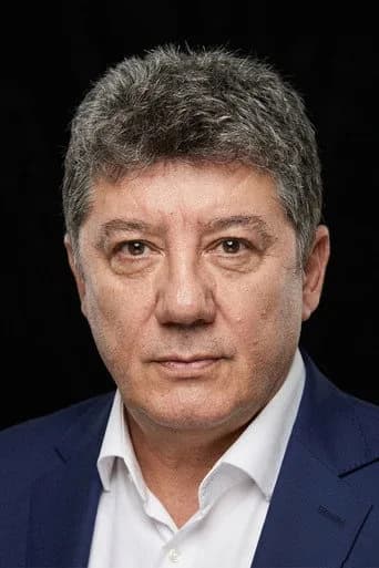Tarık Ünlüoğlu بدور Tarik في نور