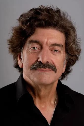 Ünal Silver بدور Atilla Sinaner في عودة مهند