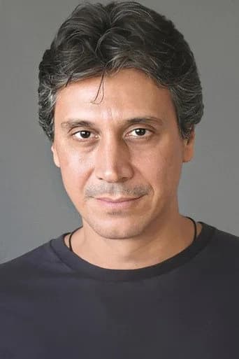 Volkan Ünal as Tufan in Ferhunde Hanımlar