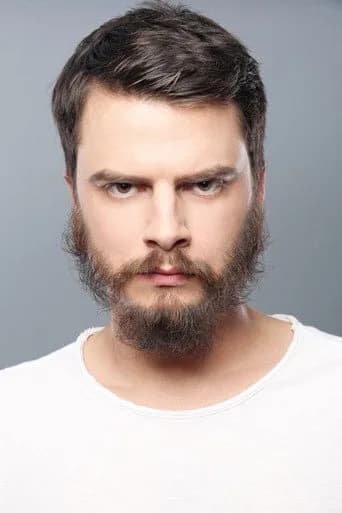 Yiğit Uçan — Türk dizi oyuncusu fotoğrafı