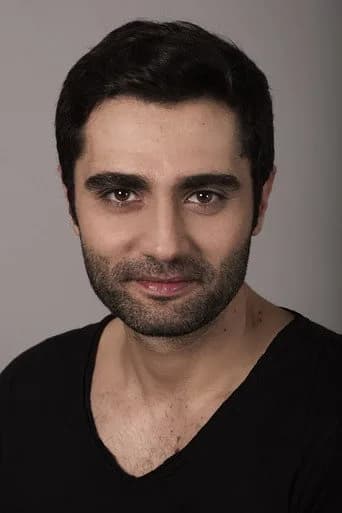 Yunus Emre Yıldırımer بدور Korkut Sönmezay في المنظمة