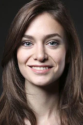 Seren Deniz Yalçın بدور Eva في ذاتٌ أُخرى
