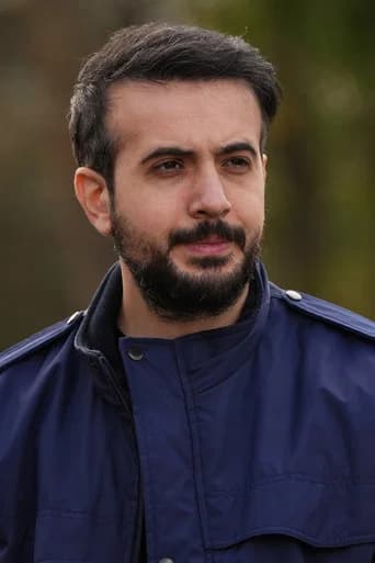 Taylan Güldere بدور Okan في مثل الحلم
