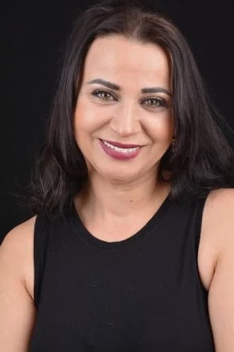 Öznur Ön بدور Perihan Zeytin في كالك غيدليم