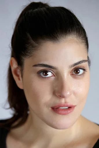 Ecem Akbin as Tuğçe in Ebb and Tide