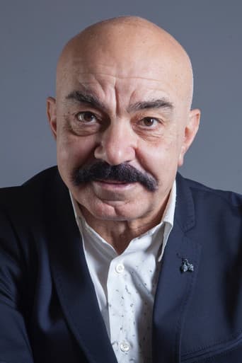 Melih Çardak as Rüstem in Cennet Mahallesi