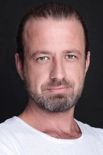 Kenan Kılavun as Lemi in Errands