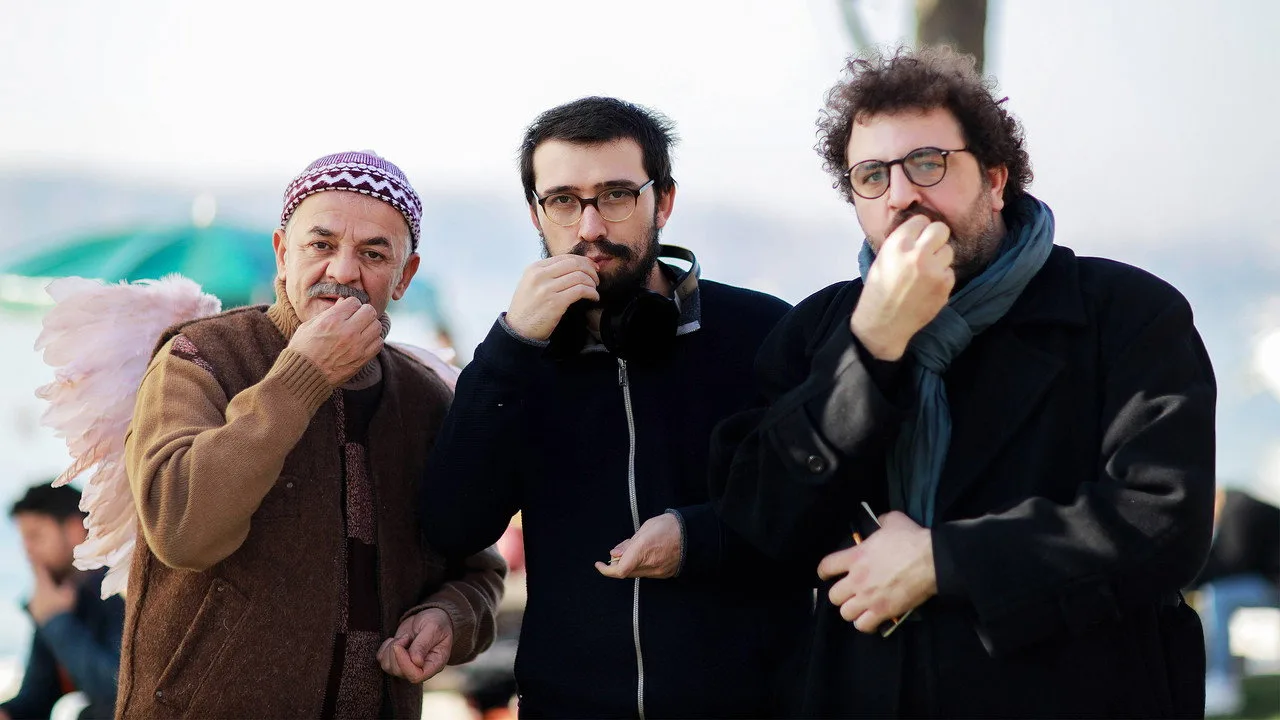 Tutunamayanlar Türk dizisinden sahne