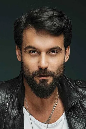 Ali Ersan Duru — Türk dizi oyuncusu fotoğrafı