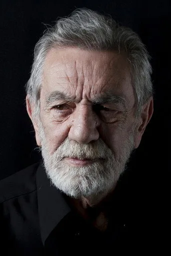 Aydemir Akbaş