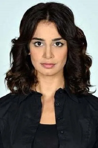 Beril Kayar — Türk dizi oyuncusu fotoğrafı