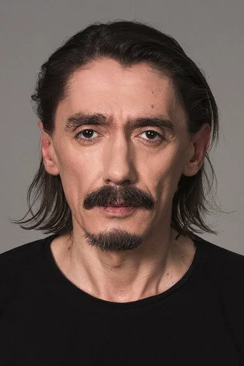 Berkan Şal, Behzat Ç. dizisinde Akbaba / İsmet Arif Karasu rolünde