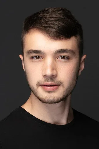 Burak Dakak, Çukur dizisinde Akın Koçovalı rolünde