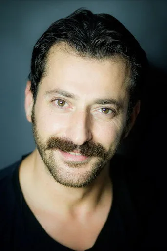 Burç Kümbetlioğlu, Savaşçı dizisinde Bayram Bayat rolünde