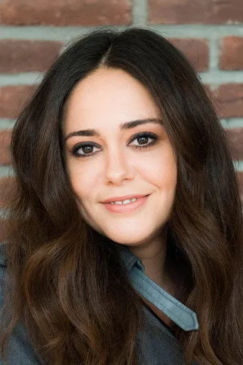 Duygu Yetiş, Annem dizisinde Gonca Egilmez rolünde