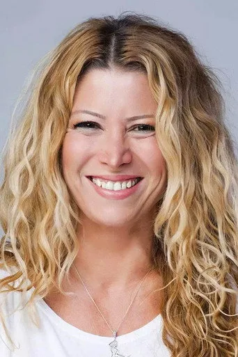 Ebru Karanfilci, Ruhsar dizisinde Reyhan rolünde