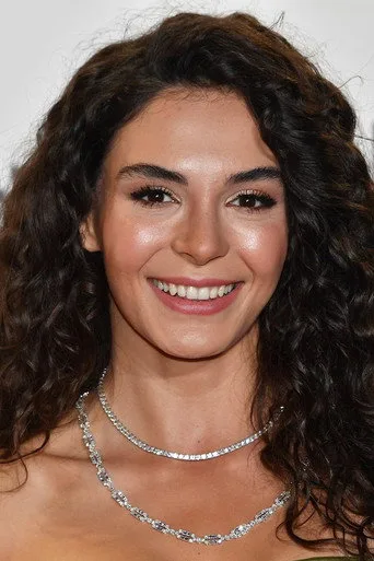 Ebru Şahin, Hercai dizisinde Reyyan Şadoğlu rolünde