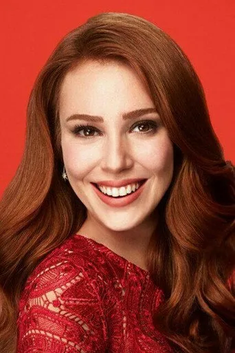 Elçin Sangu, Kiralık Aşk dizisinde Defne Topal rolünde