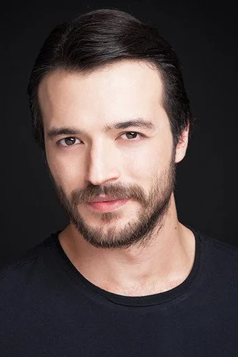 Emre Taşkıran, Ömer dizisinde Hakan Duman rolünde