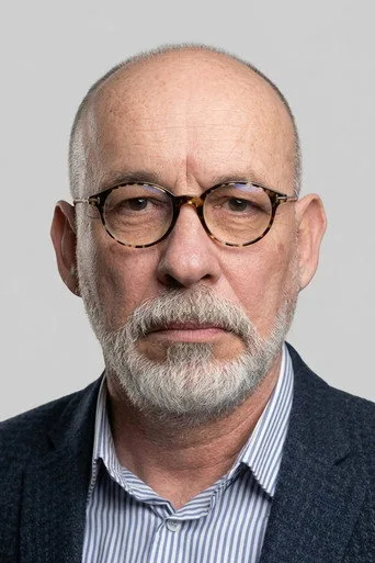 Erdal Küçükkömürcü — Türk dizi oyuncusu fotoğrafı